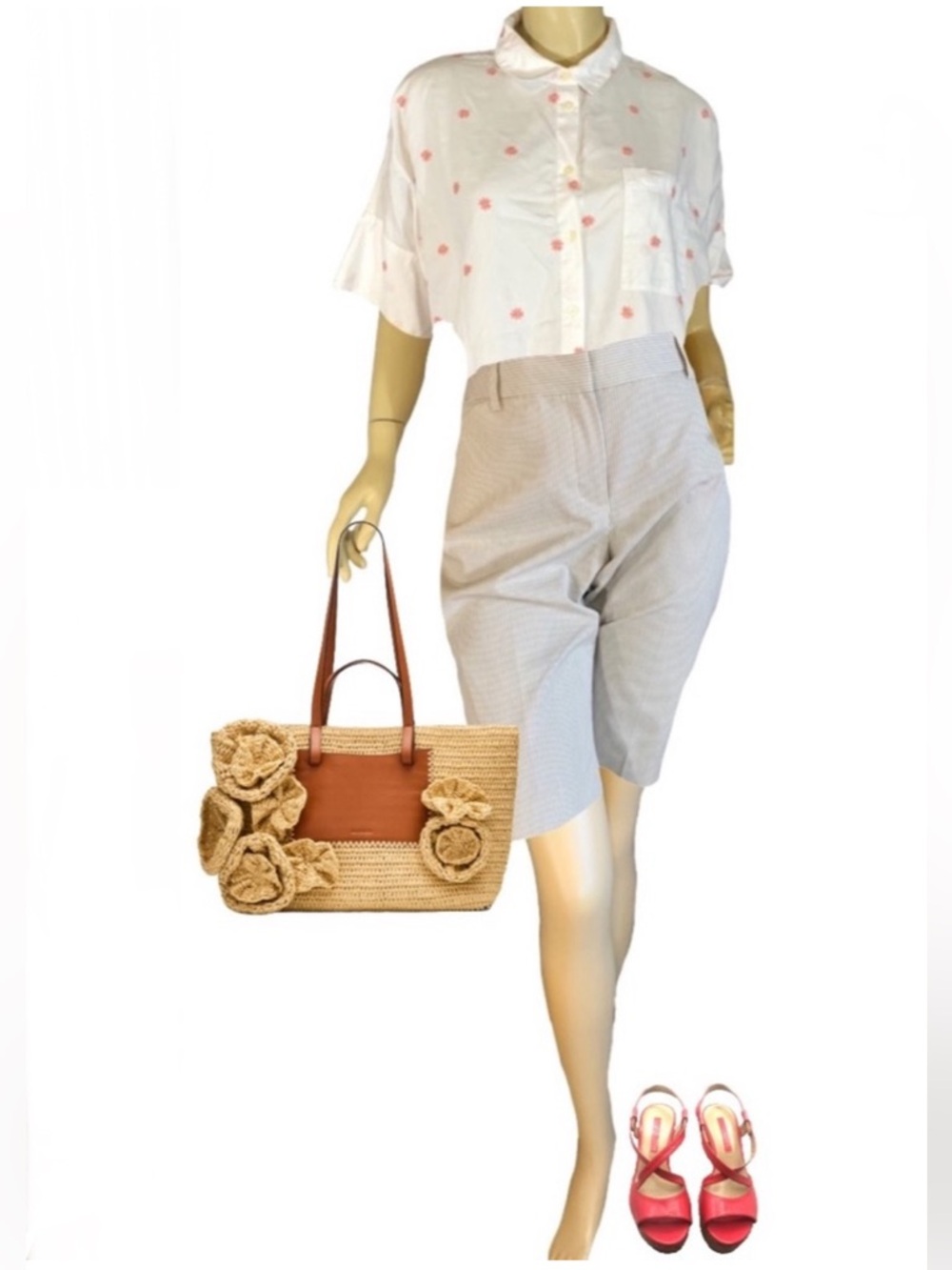 EXPRESS DESIGN STUDIO "EDITOR" TAN AND CREAM PIN STRIPE WALKING SHORTS (10)